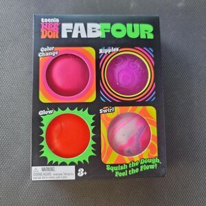NEEDOH FABFOUR SQUISHY BALLS